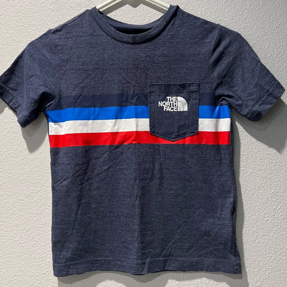 The North Face Boys Triblend Short Sleeve Stripe Tee. Boys size S.
